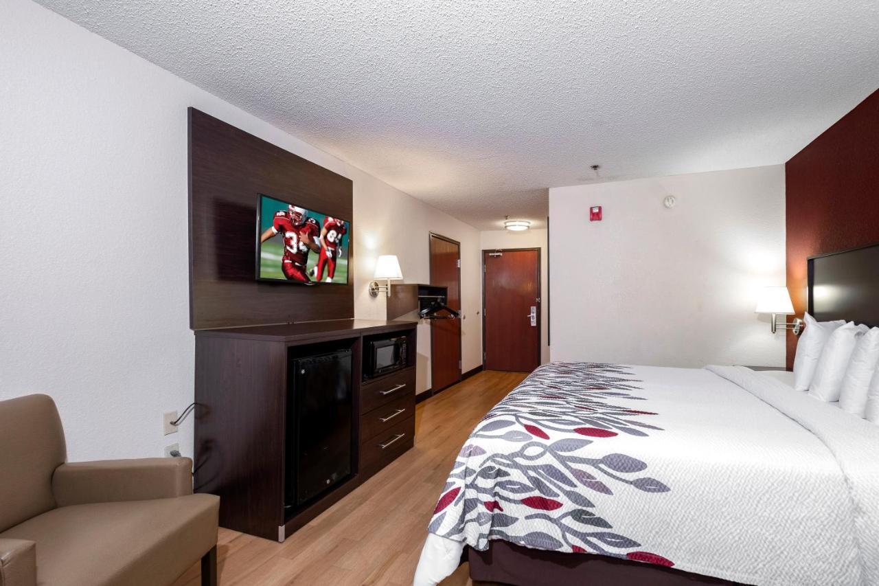 Red Roof Inn Knoxville Central - Papermill Road Екстериор снимка