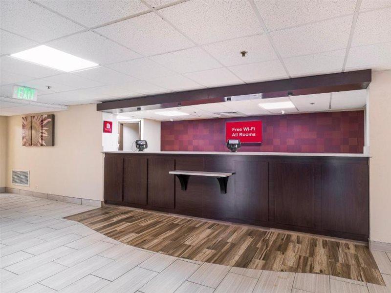 Red Roof Inn Knoxville Central - Papermill Road Екстериор снимка