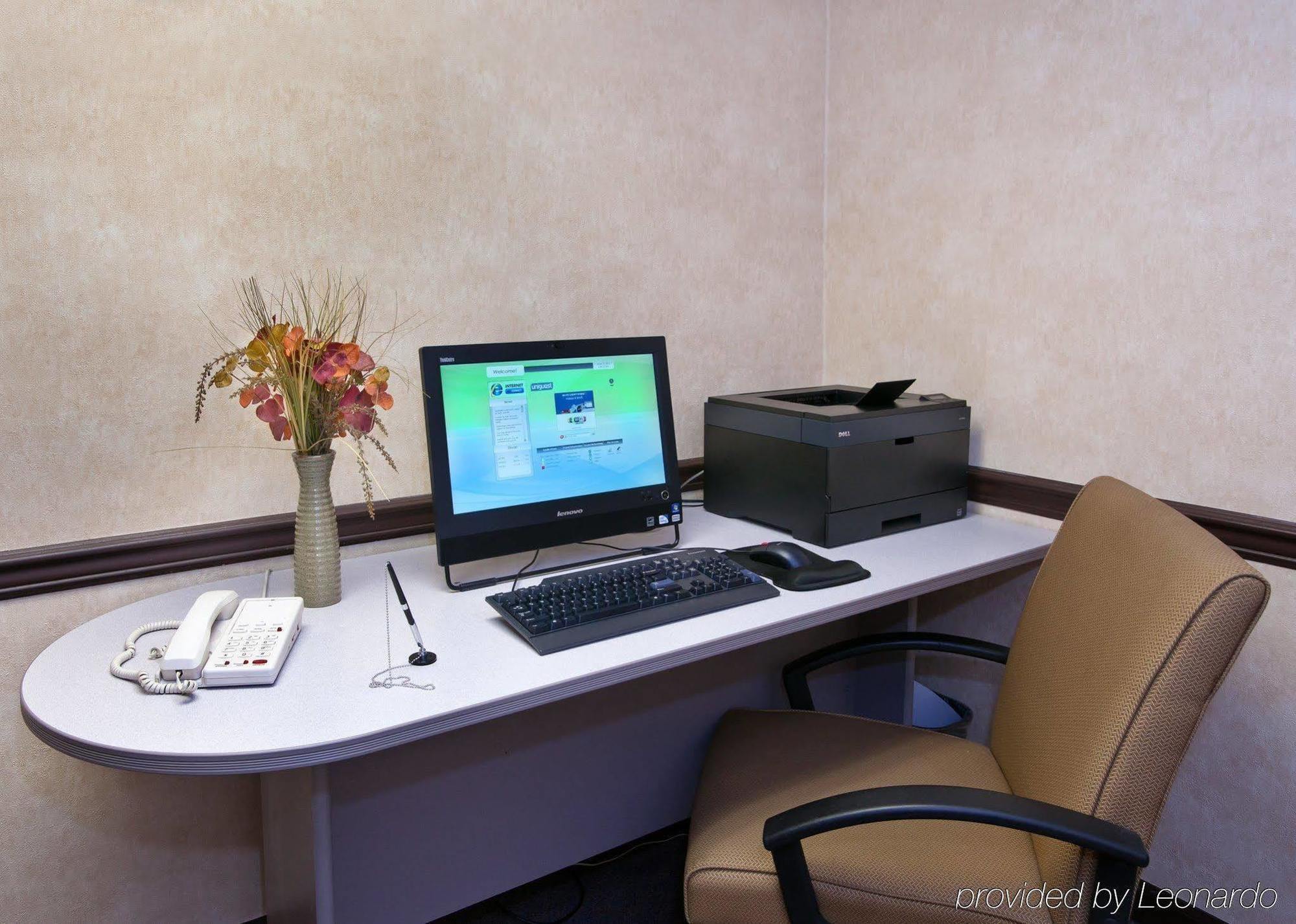 Red Roof Inn Knoxville Central - Papermill Road Екстериор снимка
