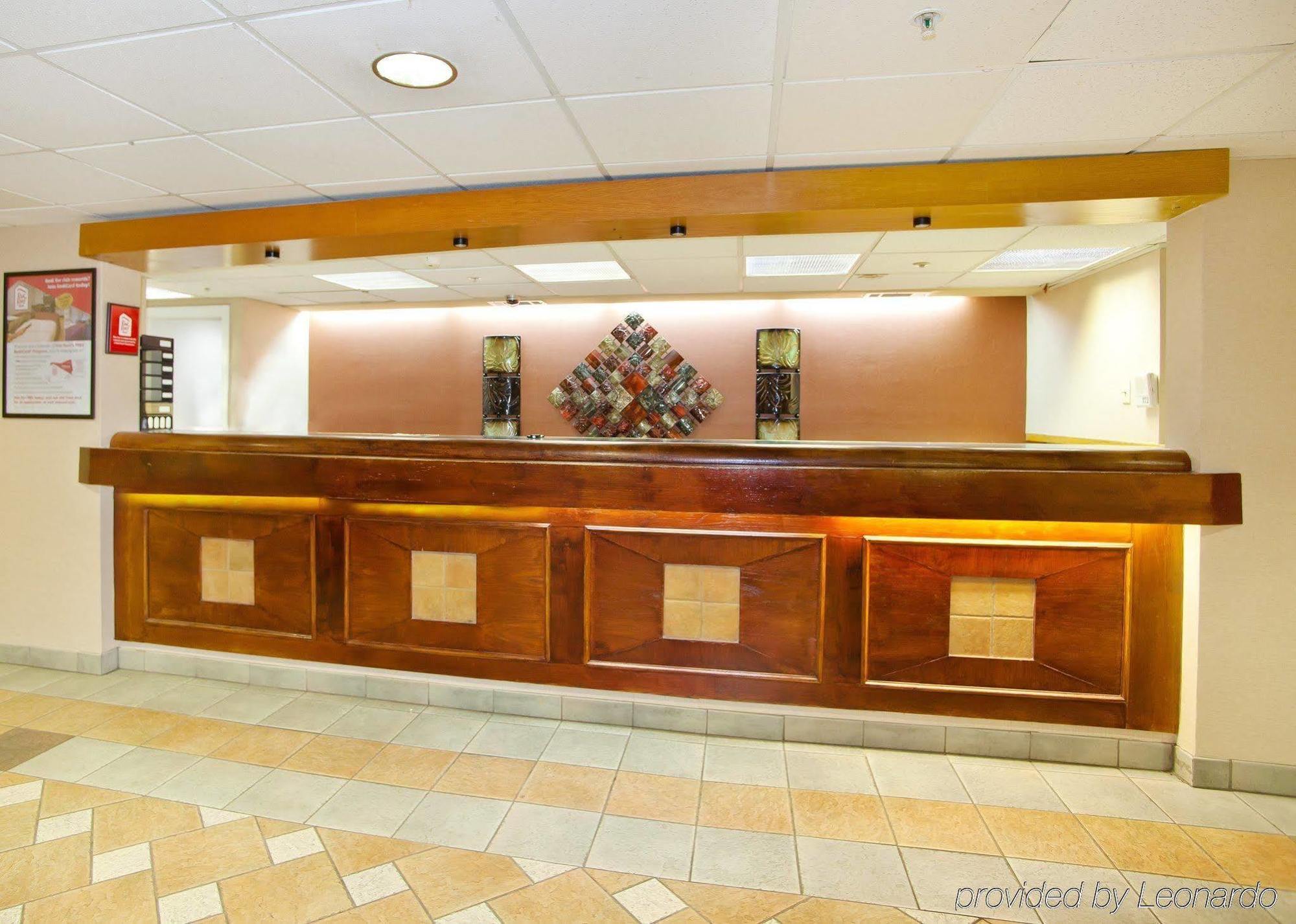 Red Roof Inn Knoxville Central - Papermill Road Екстериор снимка